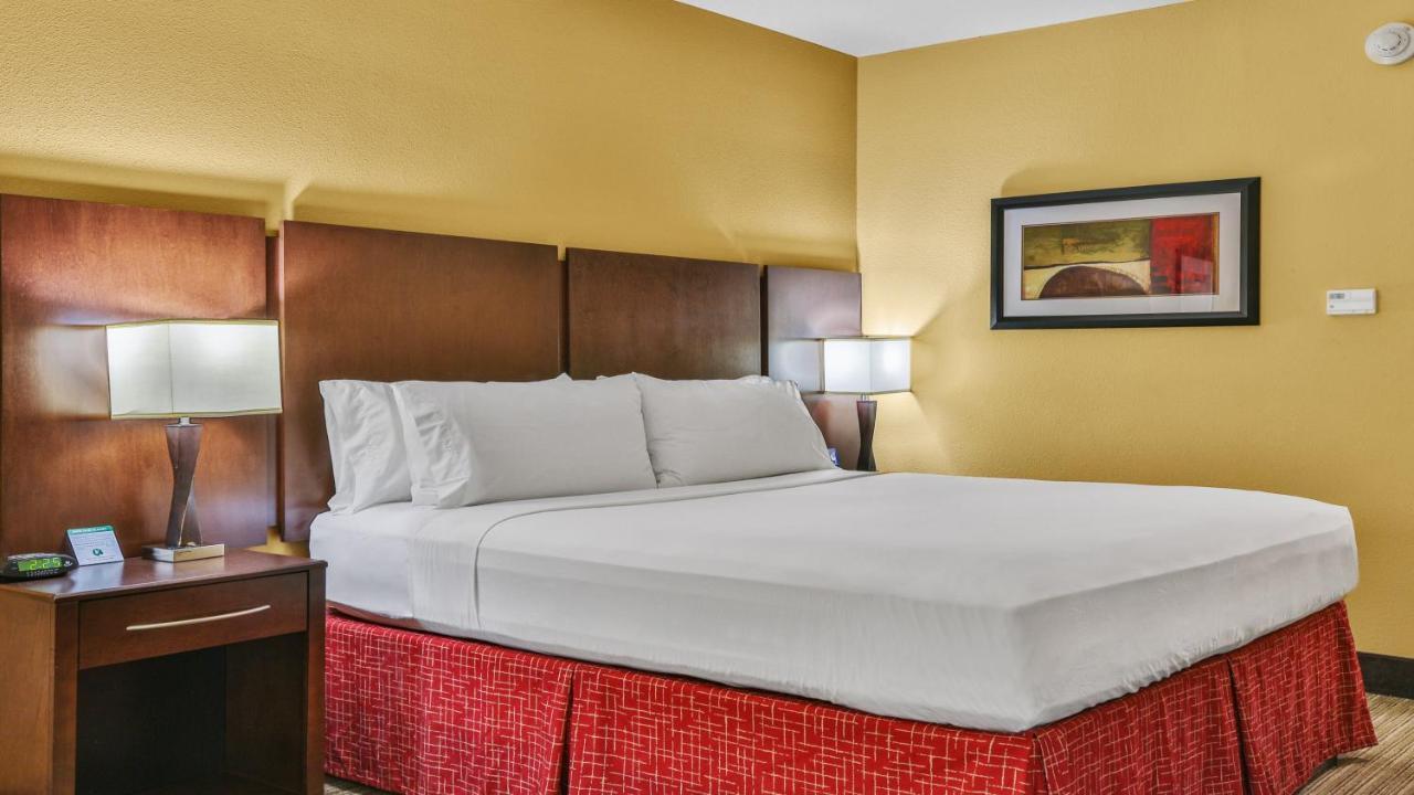 Holiday Inn Express & Suites Houston South - Near Pearland By Ihg 외부 사진